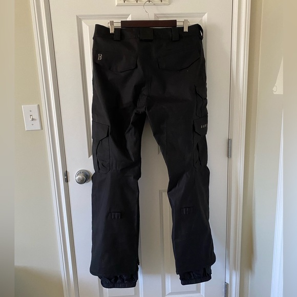 Burton Snowboarding/Ski Pants - Picture 3 of 8